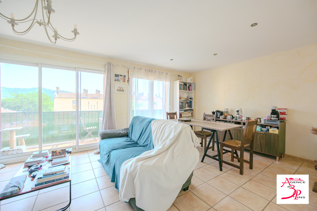 Appartement - Pierrefeu-du-Var