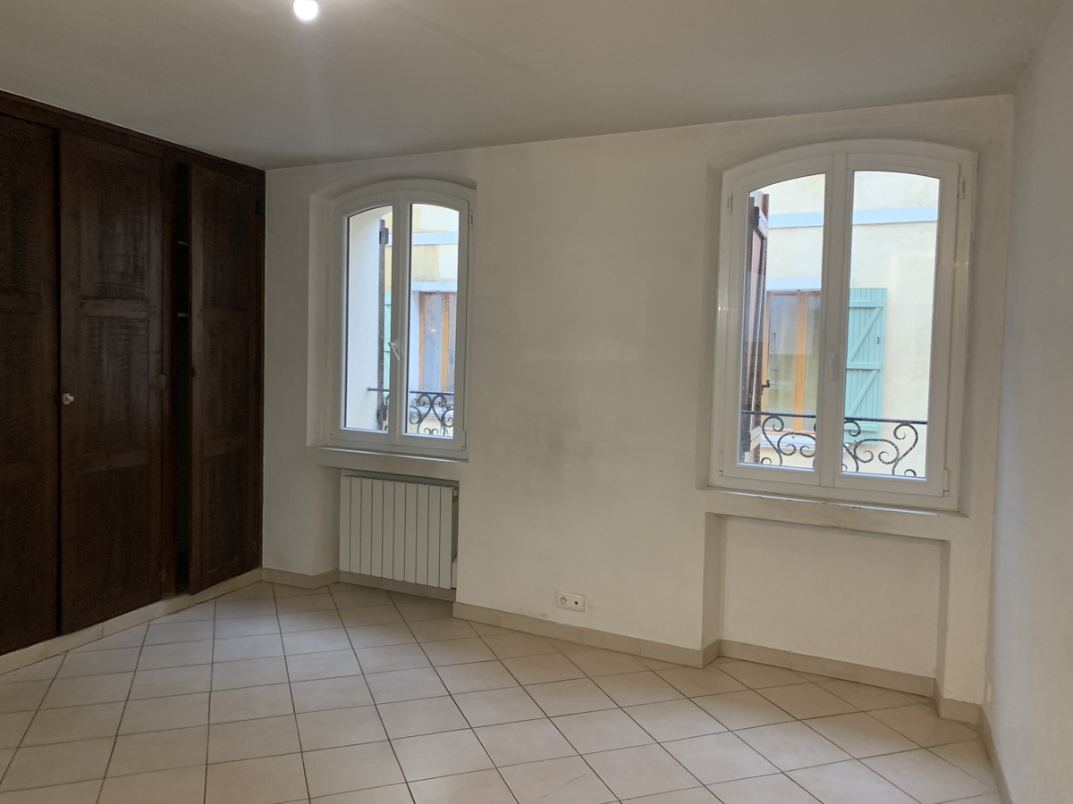 Appartement - Solli�s-Pont