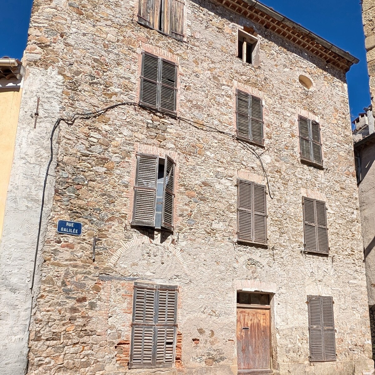 Maison � r�nover - Collobri�res