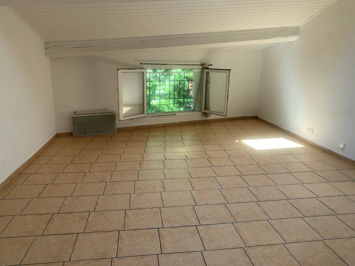 Appartement - La Roquebrussanne