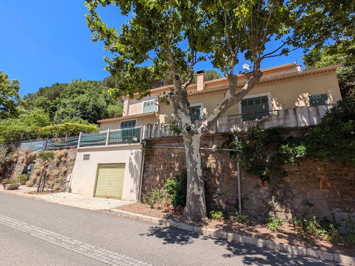 Maison individuelle - Collobri�res
